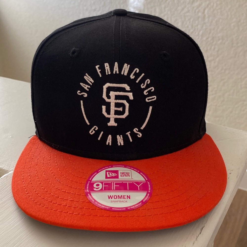 PINK New Era San Francisco Giants woman’s SnapBack hat